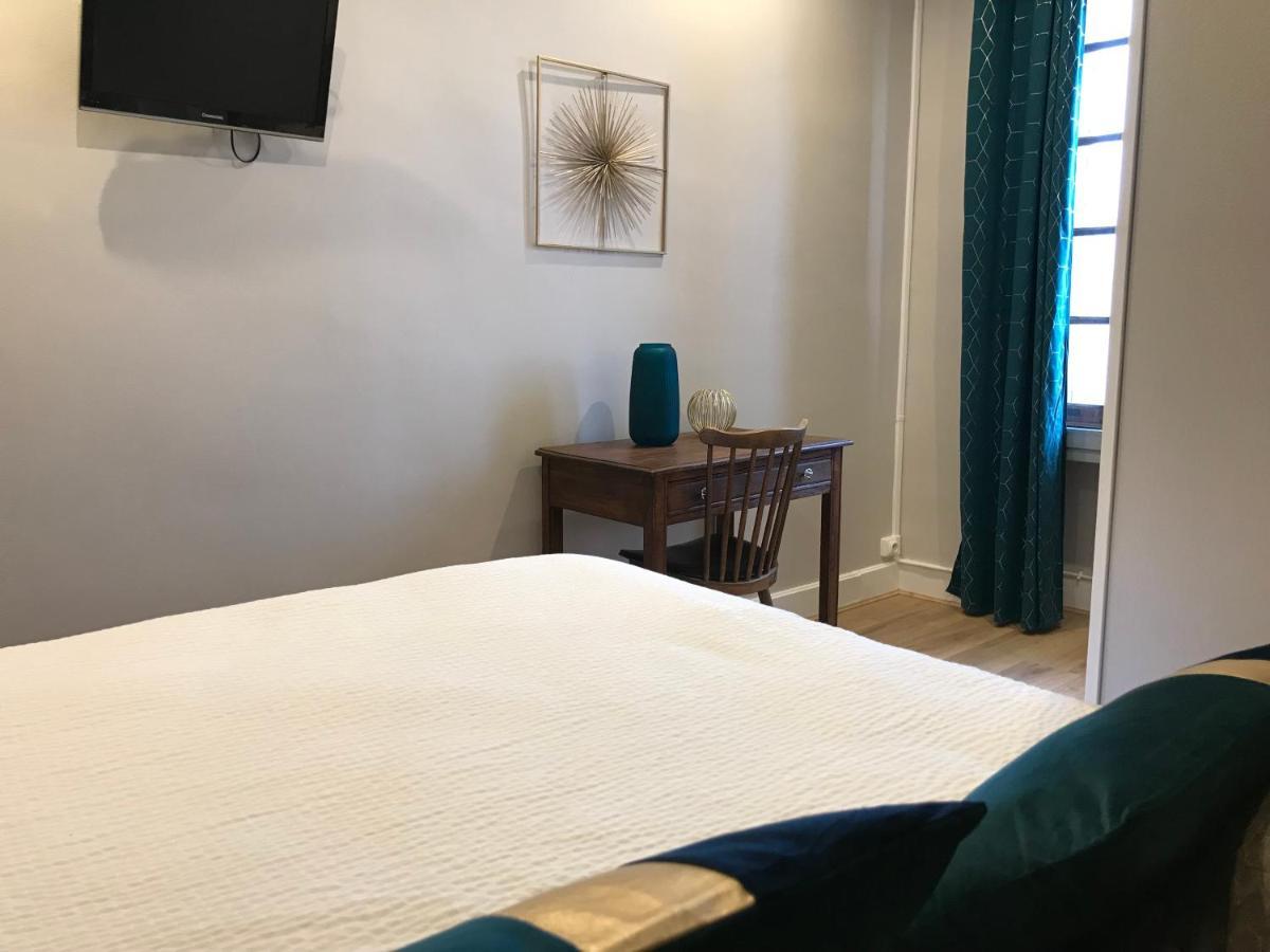 Logis Le Cheval Blanc Hotell Saint-Just  Eksteriør bilde